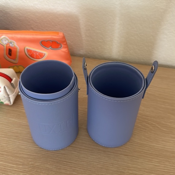 Bundle of Travel Bags - Picture 5 of 5